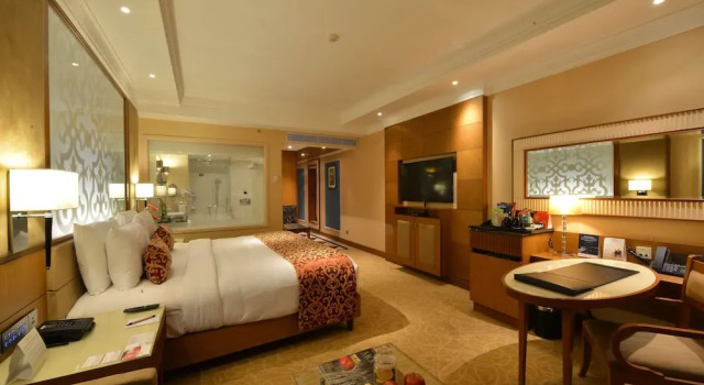 Двухместный люкс Business Ramada Plaza Chennai