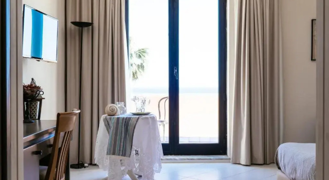 Palm Beach Club Casteldaccia, Prenota Hotel Casteldaccia Sicilia