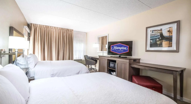 Четырёхместный номер Standard Hampton Inn Freeport/Brunswick