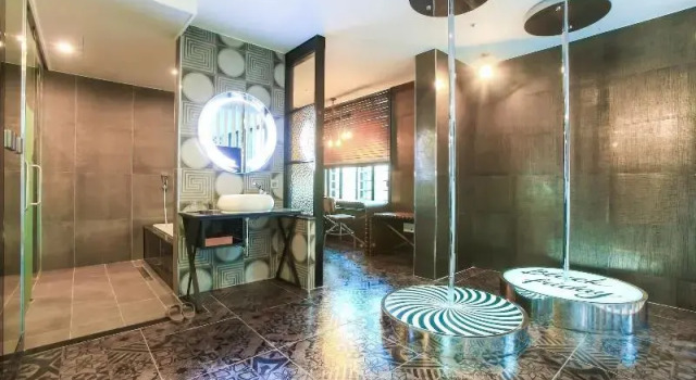 Konkuk University Boutique Nine