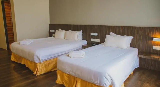 Трёхместный номер Deluxe Roxy Hotel Serian