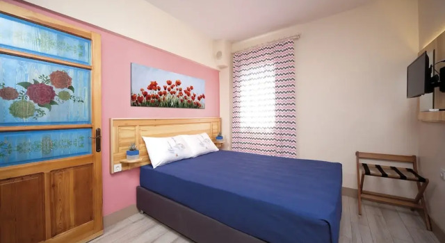 Ion Family Home - Apart Hotel, Забронировать Отель Отели в центре Сигаджик, в центре, Парковка