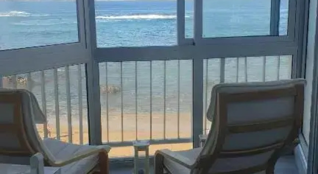 First line new apartment in Las Canteras, Boek Appartement Las Palmas Gran Canaria