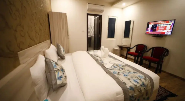 Hotel Alankar, Rezervovat Hotel Pangot Uttarakhand