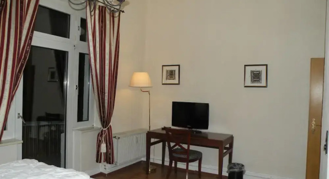 Deluxe double chambre avec balcon et Vue jardin Hostel Goslar