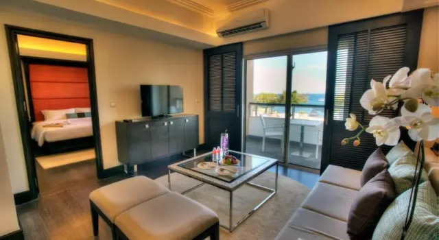 Люкс с балконом и с видом на океан BE Grand Resort, Bohol