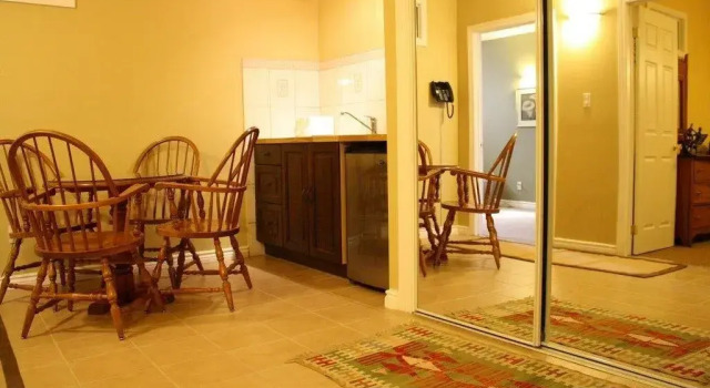 20 Bells Lake Bed & Breakfast, Rezervovat Hotel Nobleton Kanada