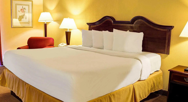 Номер Standard Quality Inn Richmond North