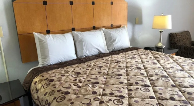 Magnolia Inn Laurens, Забронировать Отель Отели Южной Каролины с бассейном, Бассейн