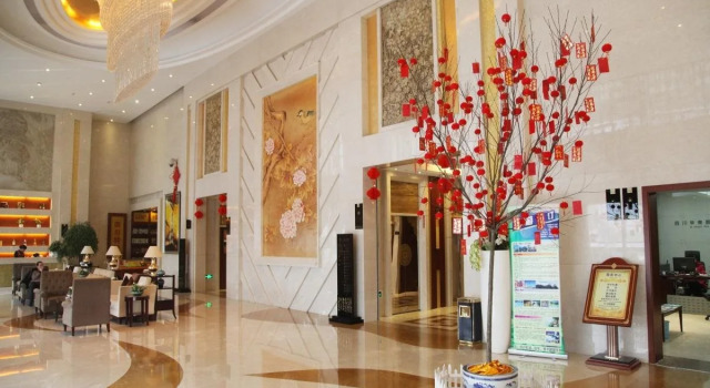 Chengdu Sinopec International Hotel, Book Hotel Hoteller i Qingyang med pool, Swimmingpool