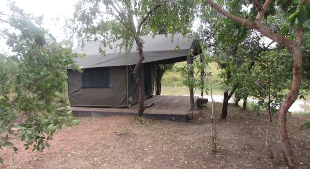 Naumba Camp Site, Reserva ahora Hotel Ngoma 