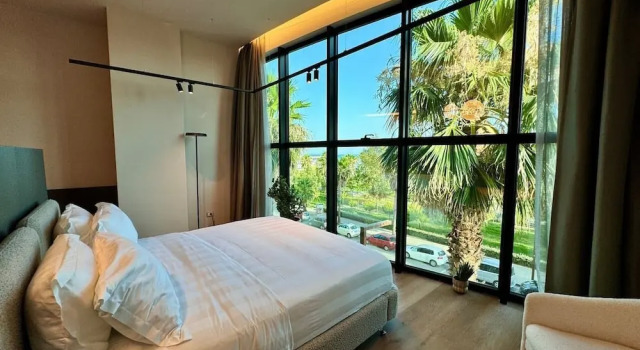 Zins Luxury Apartment 02, Rezerwuj Apartament Hotele w Durres County z parkingiem, Parking