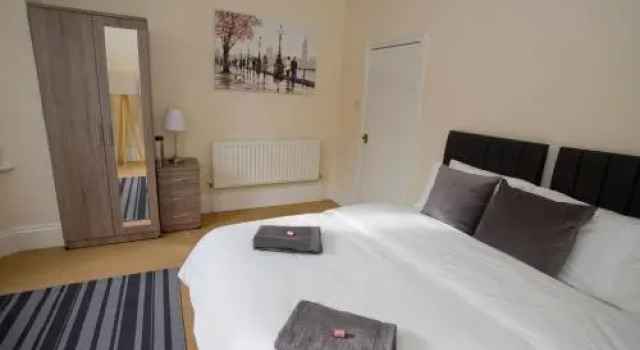 Gardens View No3 - Great location in Bournemouth, Забронировать Апартаменты/квартира Борнмут Дорсет, рядом с Железнодорожный вокзал Борнмута