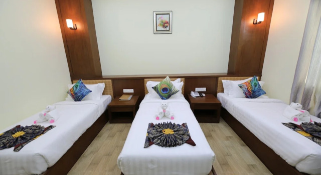 Royal Peacock Hotel