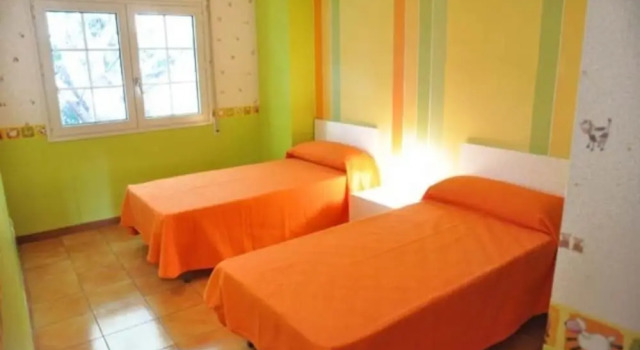 New York  4 Holiday House Vil3, Prenota Hotel Cambrils El Baix Camp