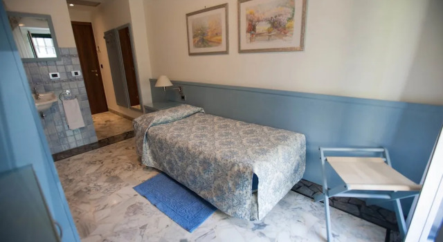 Номер Economy Hotel Ariston