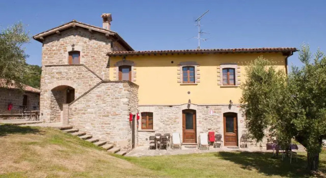 Agriturismo Tenuta Di Biscina, Rezervovat Hotel Biscina Umbrie