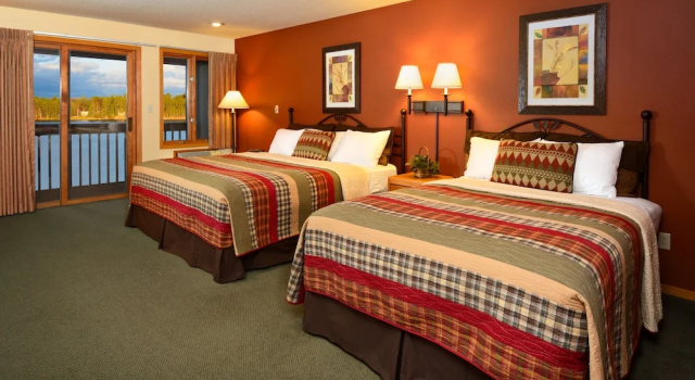 Студия Standard The Pointe Hotel and Suites