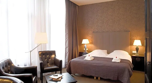 Полулюкс Grand Hotel Alkmaar