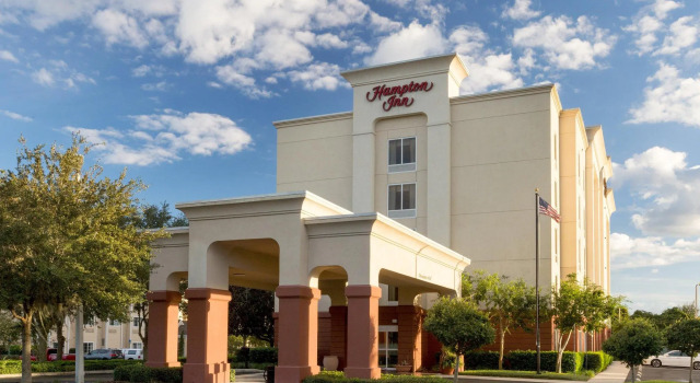 Кровать в общем номере Hampton Inn Leesburg Tavares
