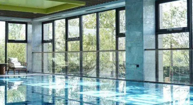 Chengdu Jiaozi Jinghu Hotel, Boek Hotel Hotels in Chengdu met parkeren, Parkeren