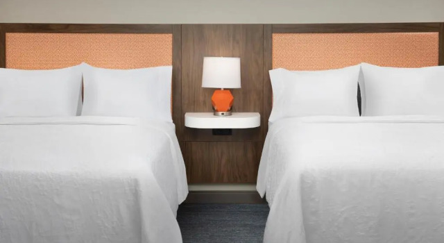 Четырёхместный люкс Hampton Inn Baltimore-Downtown-Convention Center