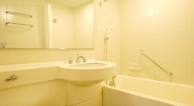 Кровать в общем номере (женский номер) President Hotel Mito