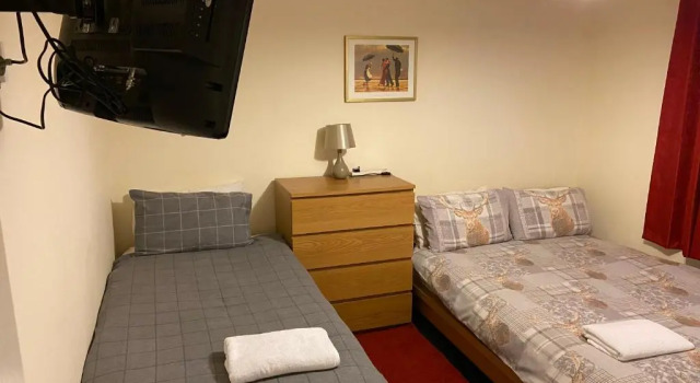 Апартаменты с 3 комнатами Ivy Cottage-Serviced accommodation