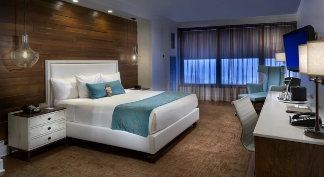 Номер Deluxe The Brook at Turning Stone Resort Casino