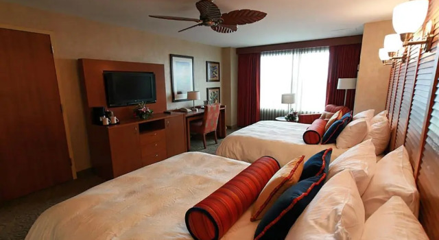 Двухместный люкс Isle Casino Hotel Waterloo, A Caesars Destination