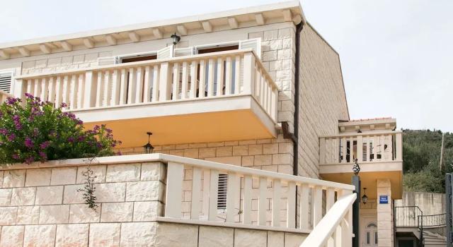 Apartments Zaton Bay