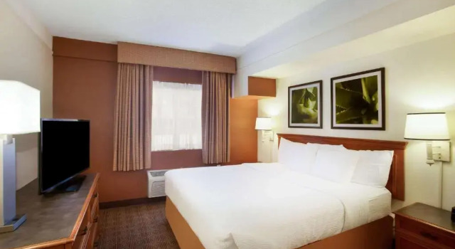 Двухместный номер La Quinta Inn by Wyndham Austin Capitol / Downtown