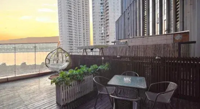 Люкс Deluxe Yiyu Swimming Pool Hotel (Wu Yi Square IFS)