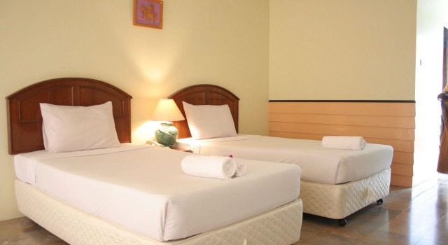 Goldenland Resort, Varaa Lomakeskus Hotellit North-Eastern Thailand pysäköinnillä, Pysäköinti