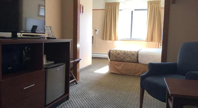 Номер Deluxe Luxury Inn & Suites