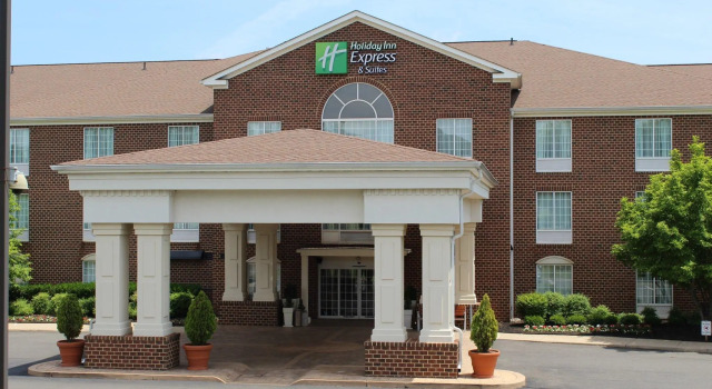 Двухместный люкс Holiday Inn Express Hotel & Suites Warrenton by IHG