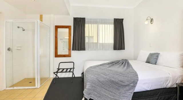 Люкс Caboolture Riverlakes Boutique Motel