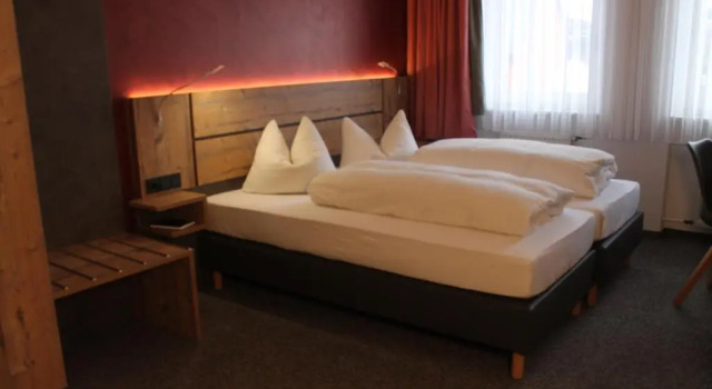 Gasthof Goldene Krone, Prenota Hotel Hotel a Turingia con parcheggio, Parcheggio