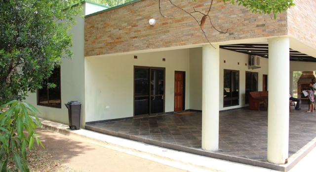 Waterfalls Apartments, Book Lejlighed Hoteller i Ngwerere med parkering, Parkering
