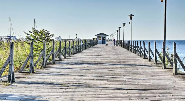 Апартаменты Lake Views & Grill: Walk to Dtwn & Lake Huron