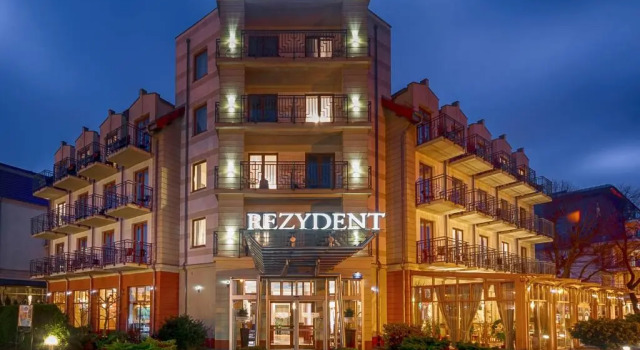 Rezydent Resort, Забронировать Курортный отель Курортные отели Свиноуйсьце, рядом с Sea Fishing Museum, Курортный отель