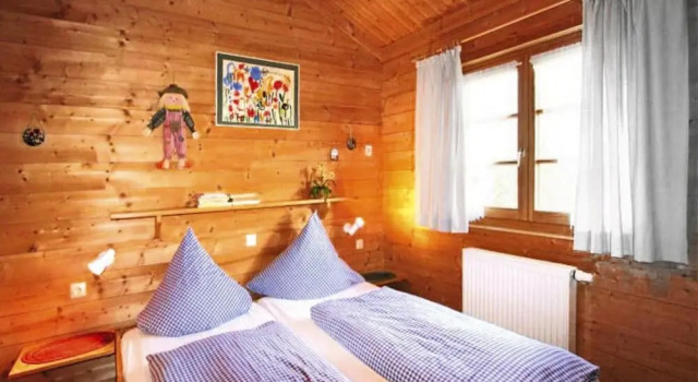 Бунгало Deluxe с 2 комнатами Holiday Homes Lauterdorfle, Hayingen