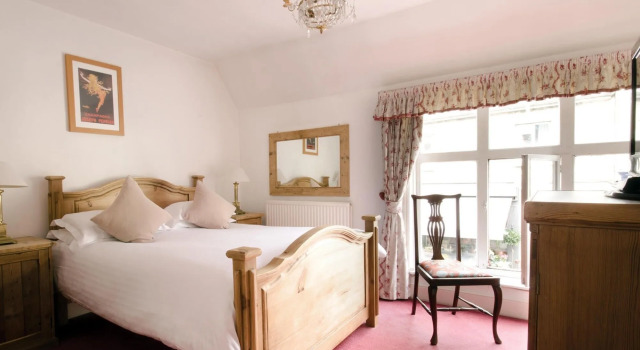The White Hart Inn
