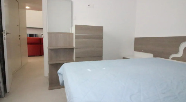 Villa con piscina Activa28