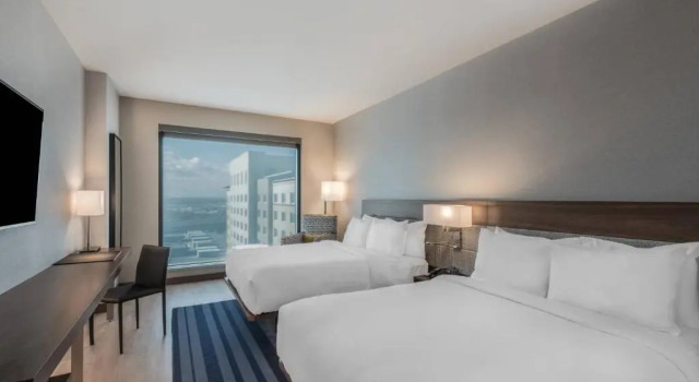 Четырёхместный номер Standard AC Hotel by Marriott Denver Downtown