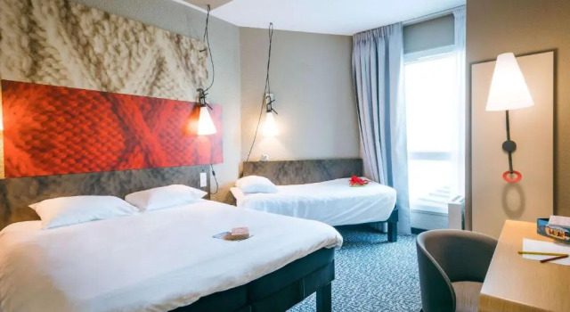 Трёхместный номер Standard ibis Saint Malo Plage