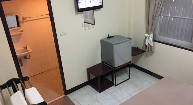 Golf-Sea-City Guest House, Забронировать Гостевой дом Гостевые дома Хуахин, рядом с Wat Hua Hin, Гостевой дом