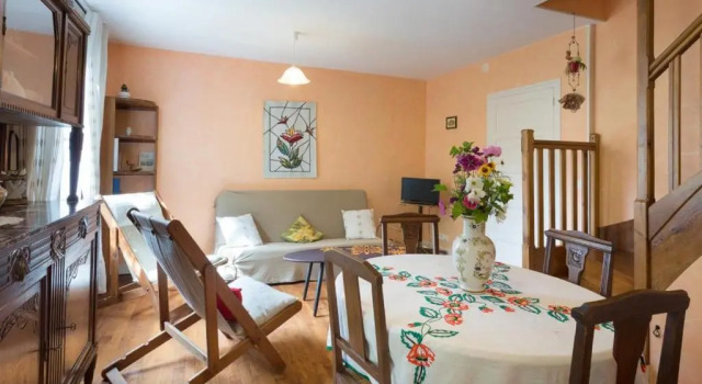 Charmant Gîte Montagnard Animaux Acceptés - FR-1-489-41, Забронировать Отель Ферриер-сюр-Сишон Allier