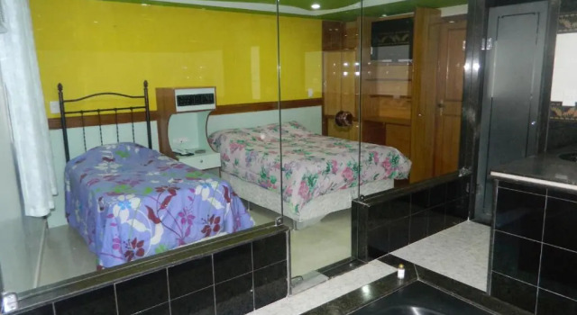 Люкс Midway Motel (Только для взрослых)