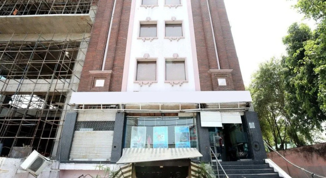 Capital O 15395 Hotel 42, Book Hotel Amritsar Punjab